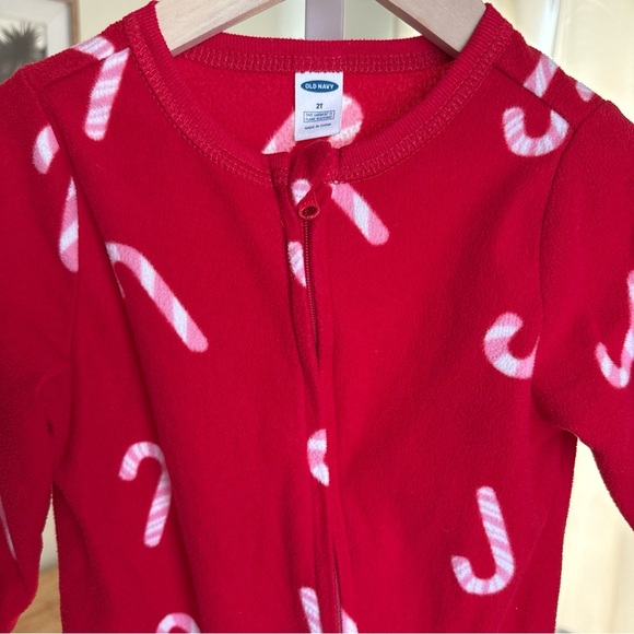 Old Navy Kids Candy Cane Print Performance Fleece Onepiece Unisex Size 2T - Picture 4 of 10
